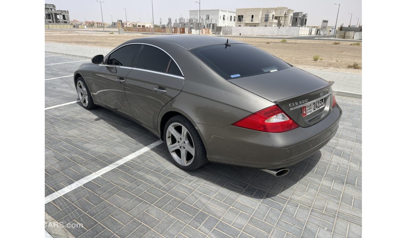 مرسيدس بنز CLS 500