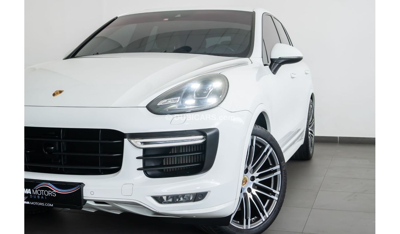 Porsche Cayenne 2016 Porsche Cayenne GTS 3.6L V6/ High Option / Sport Chrono Package & Sports Exhaust