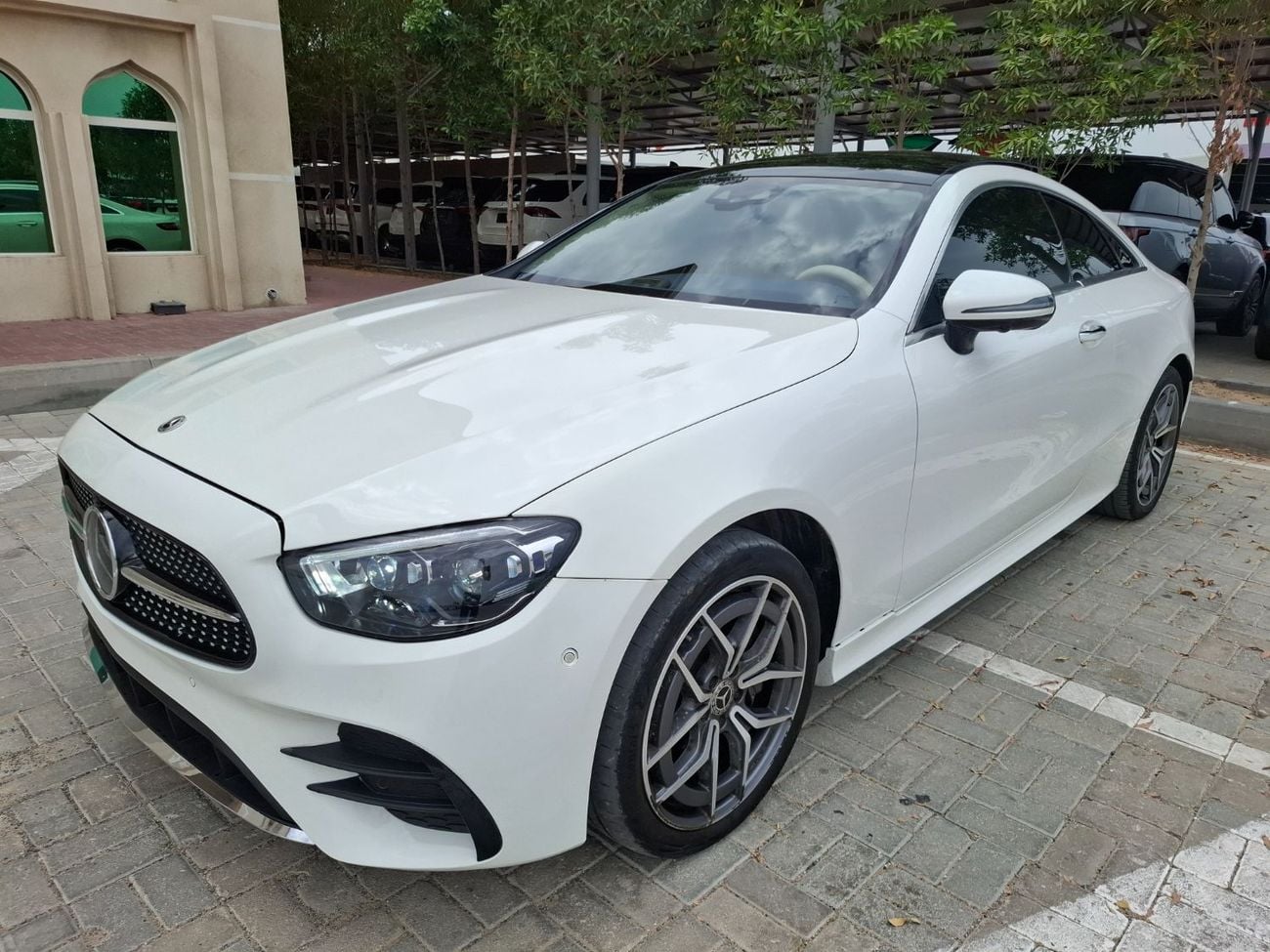 Mercedes-Benz E300 Coupe Mercedes-Benz E300d 2023 full option