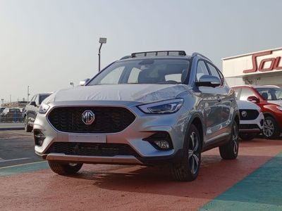 أم جي ZS MG ZS 2025  luxury 1.5L Petrol SUV FWD silver  color