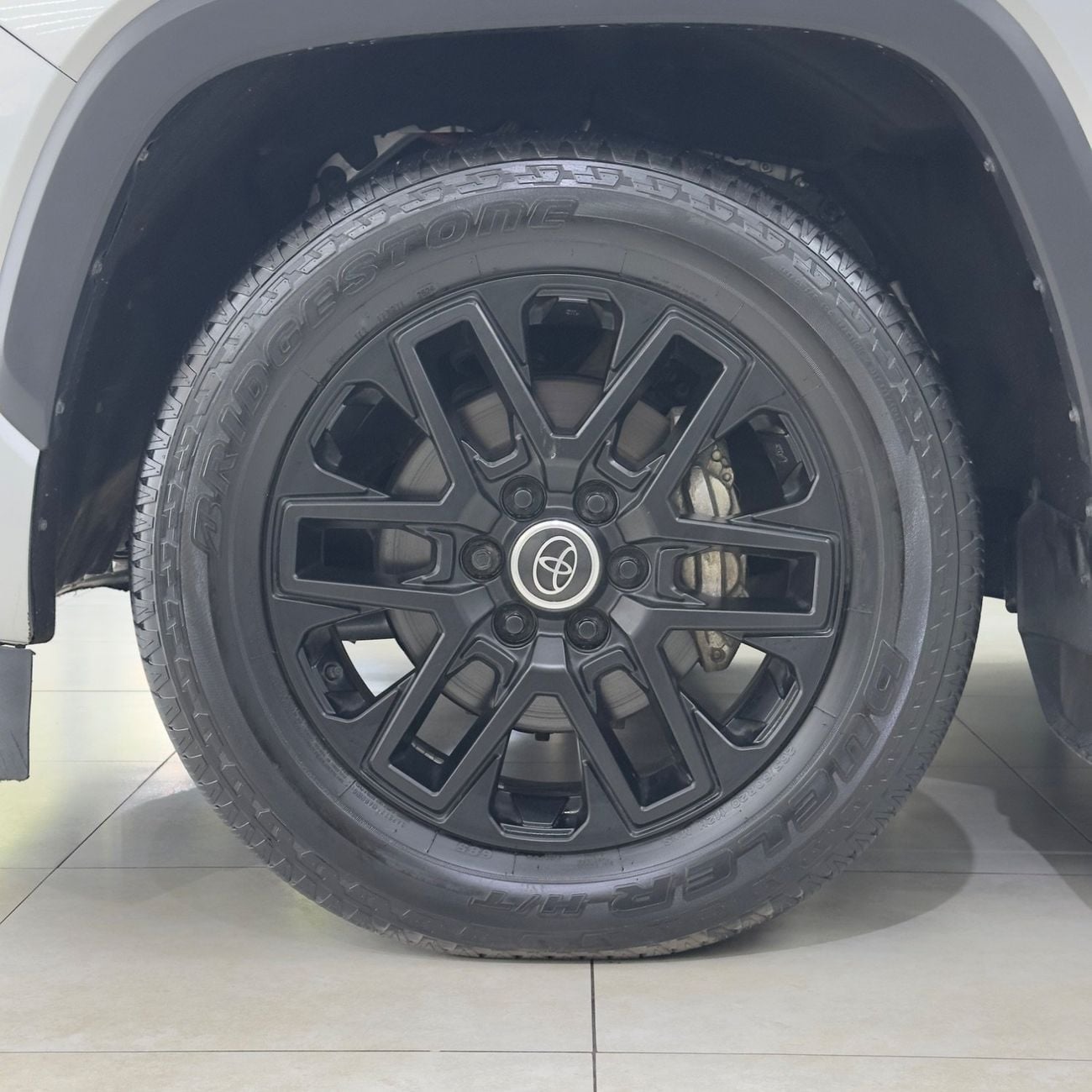 تويوتا سيكويا HYBRID (NON GCC) HYBRID Limited