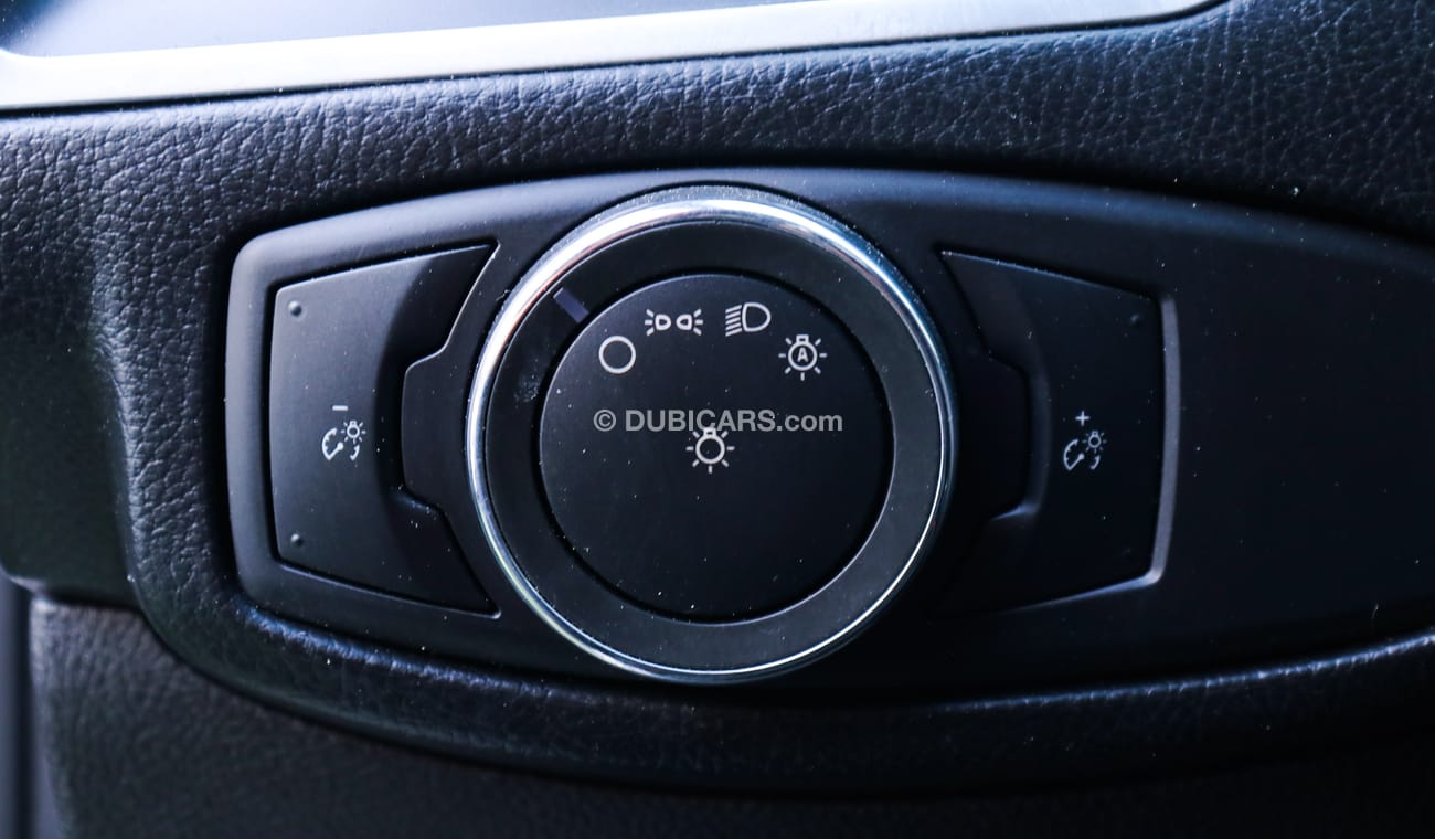 Ford Edge Model 2015, American import, white color, panorama, fingerprint, installed, in excellent condition,