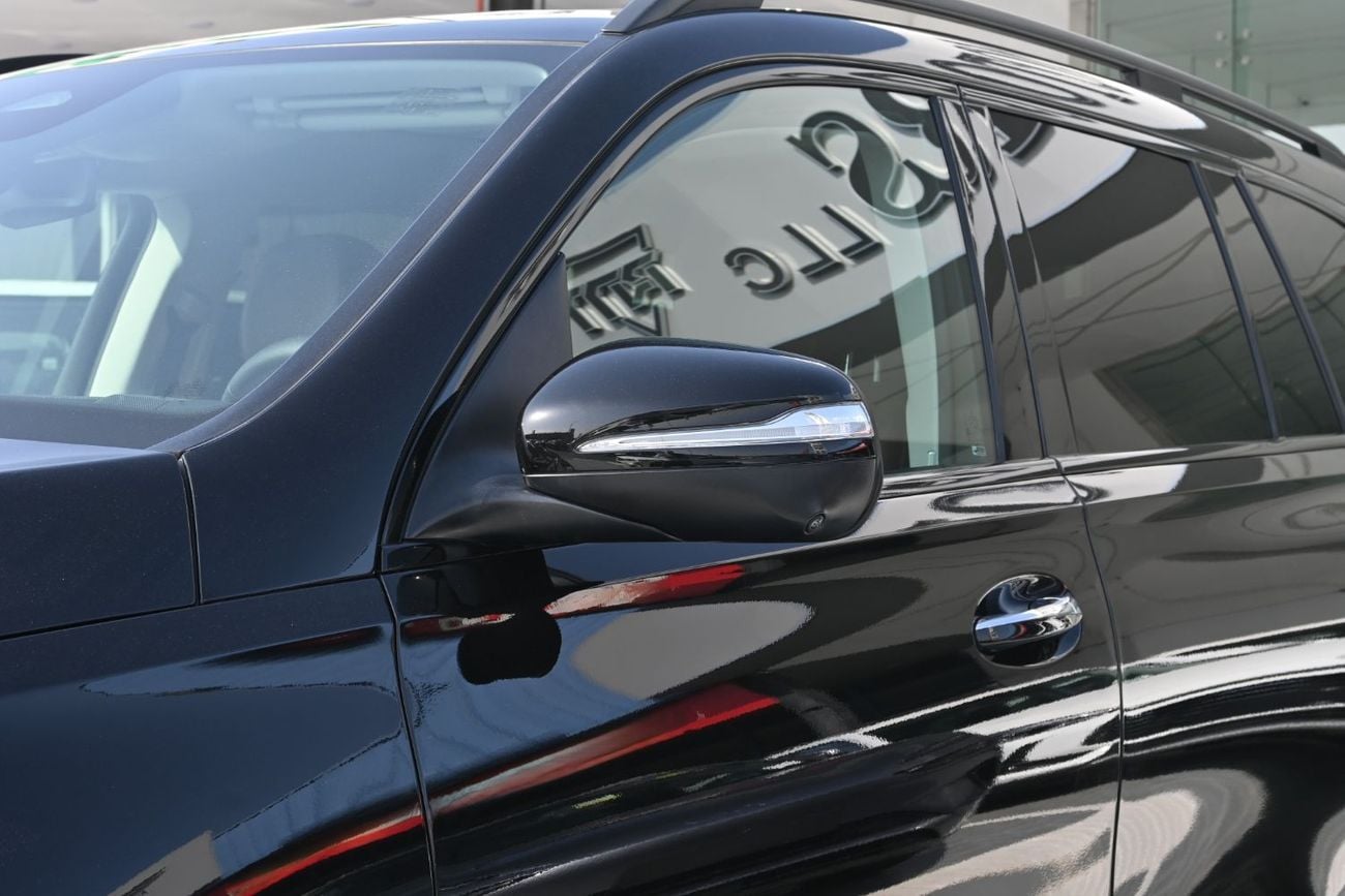 مرسيدس بنز GLS 450 Mercedes GLS 450 4Matic SUV, 3.0L Turbo In-Line 6 with Mild Hybrid, Model 2025