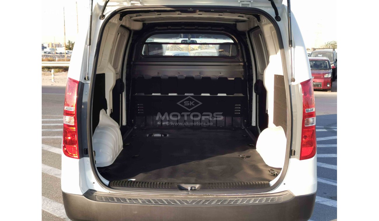 هيونداي H-1 2.4L Petrol, Cargo Van, Manual Gear (CODE # HCV02)