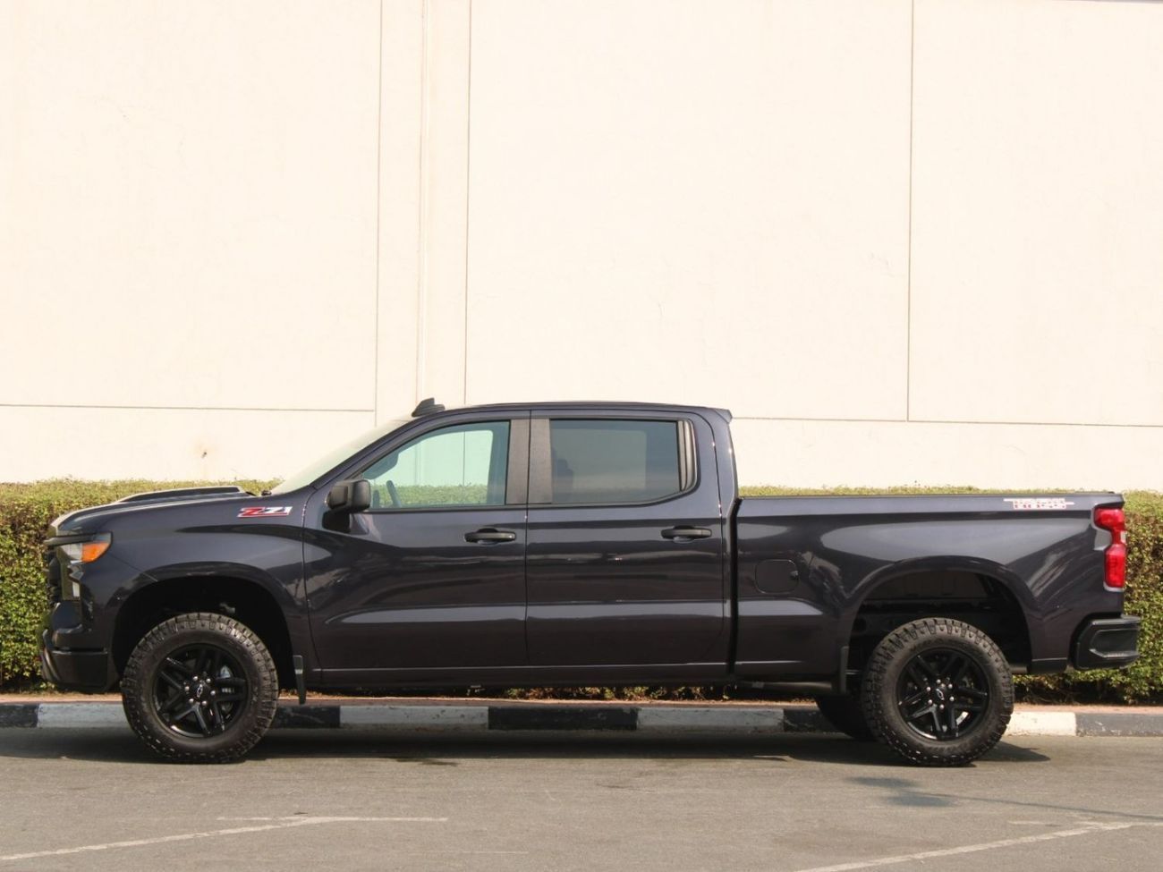 شيفروليه سيلفارادو - Custom Edition | Brand New