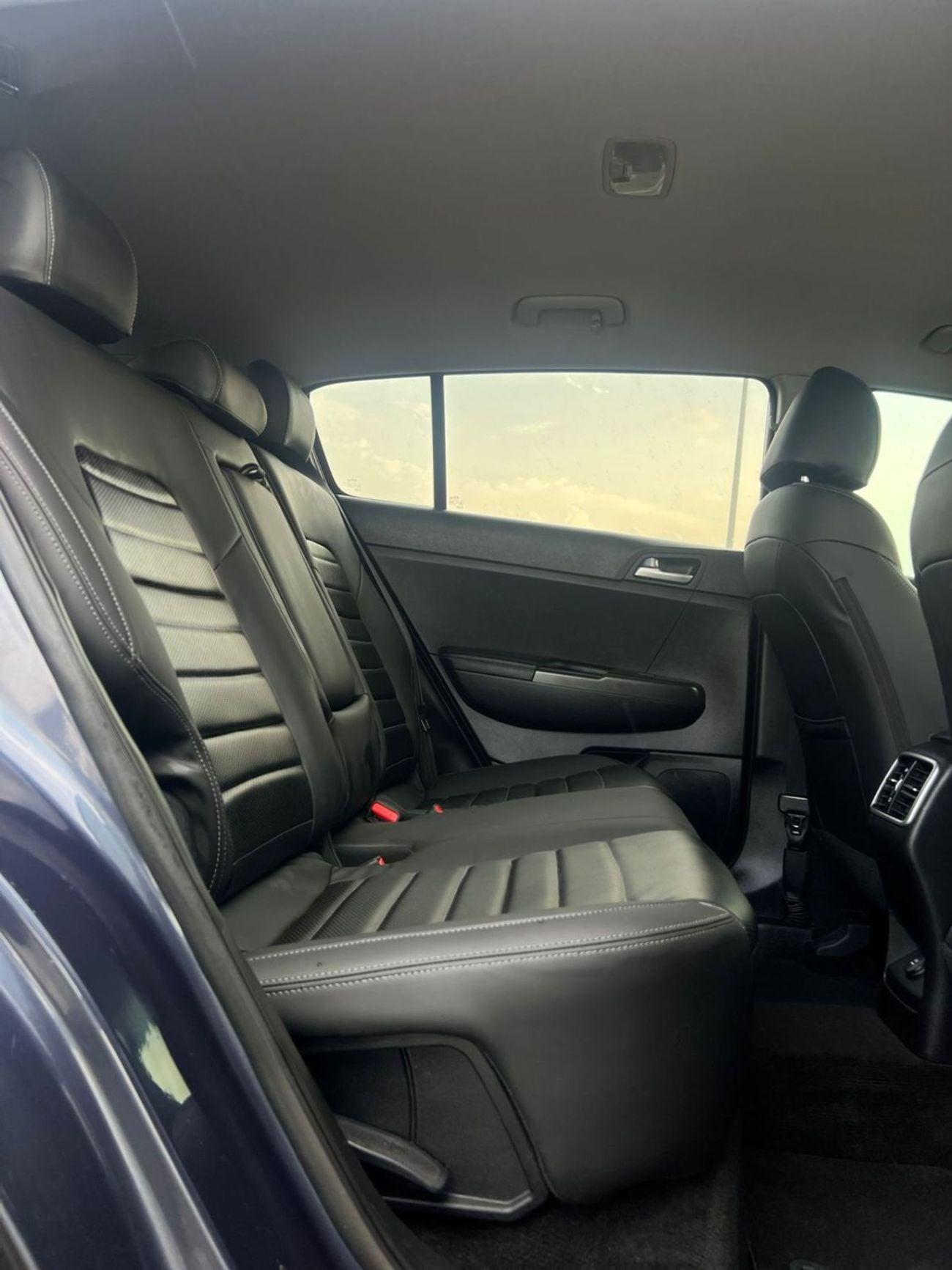 Kia Sportage 2020 Kia Sportage LX Mid - option - 2.4L V4 - AWD 4x4 - Rear Camera - Leather Seat - 2 keys