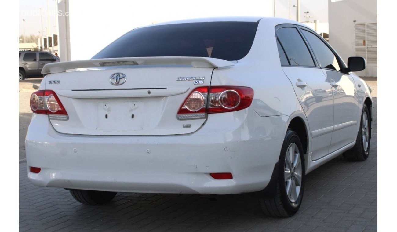 Toyota Corolla Toyota corolla 2011 white 1.6  GCC excellent condition without accidents