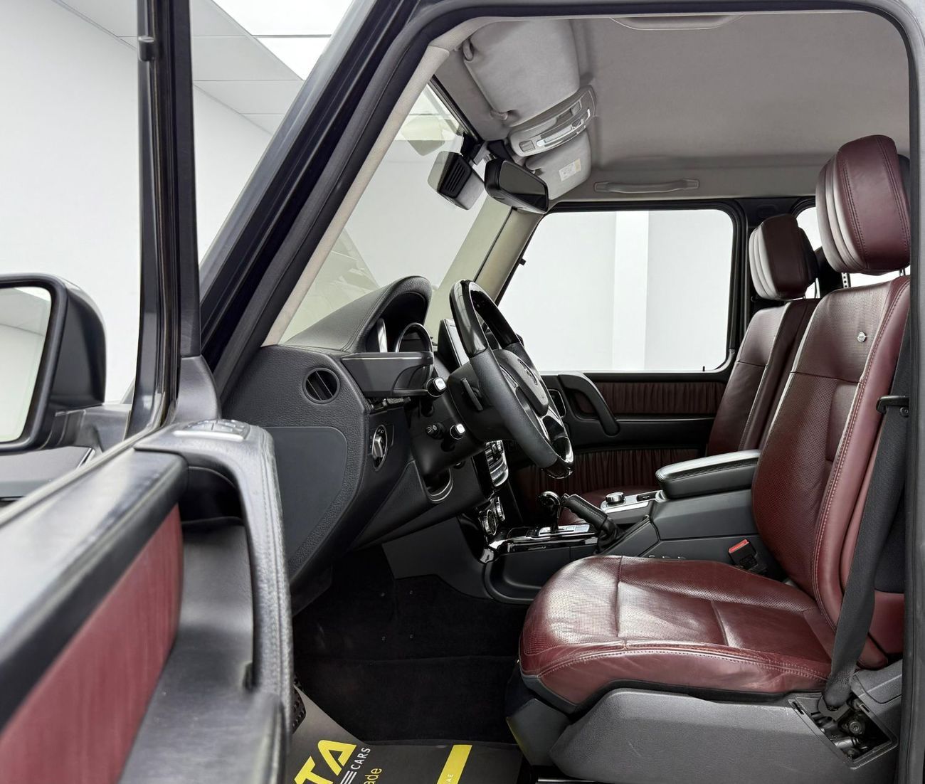 مرسيدس بنز G 500 Std 5.5L 2015 Mercedes Benz G500, Full Service History, Fully Loaded, Excellent Condition