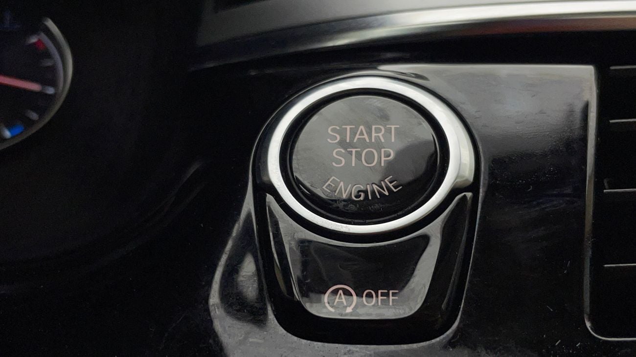 BMW 520i EXCLUSIVE 2 | Zero Down Payment | Home Test Drive