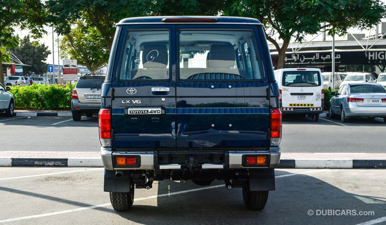 Mitsubishi Canter Van