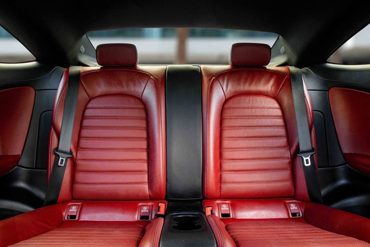 مرسيدس بنز C 200 C200 AMG Coupe | 3,036 P.M | 0% Downpayment | LOW KMS!