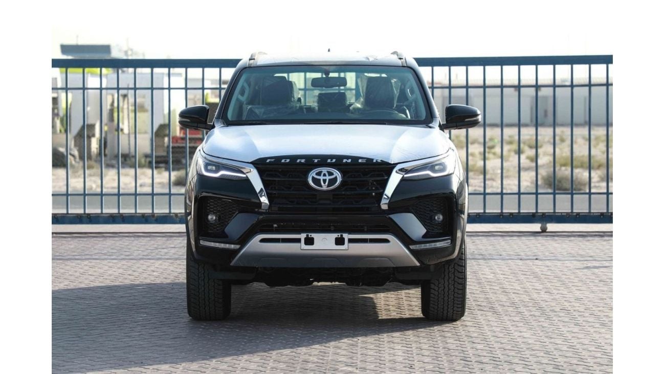 تويوتا فورتونر تويوتا فورتشنر 2024 4.0 4X4 HI Adventure - أسود من الداخل أسود | للتصدير فقط