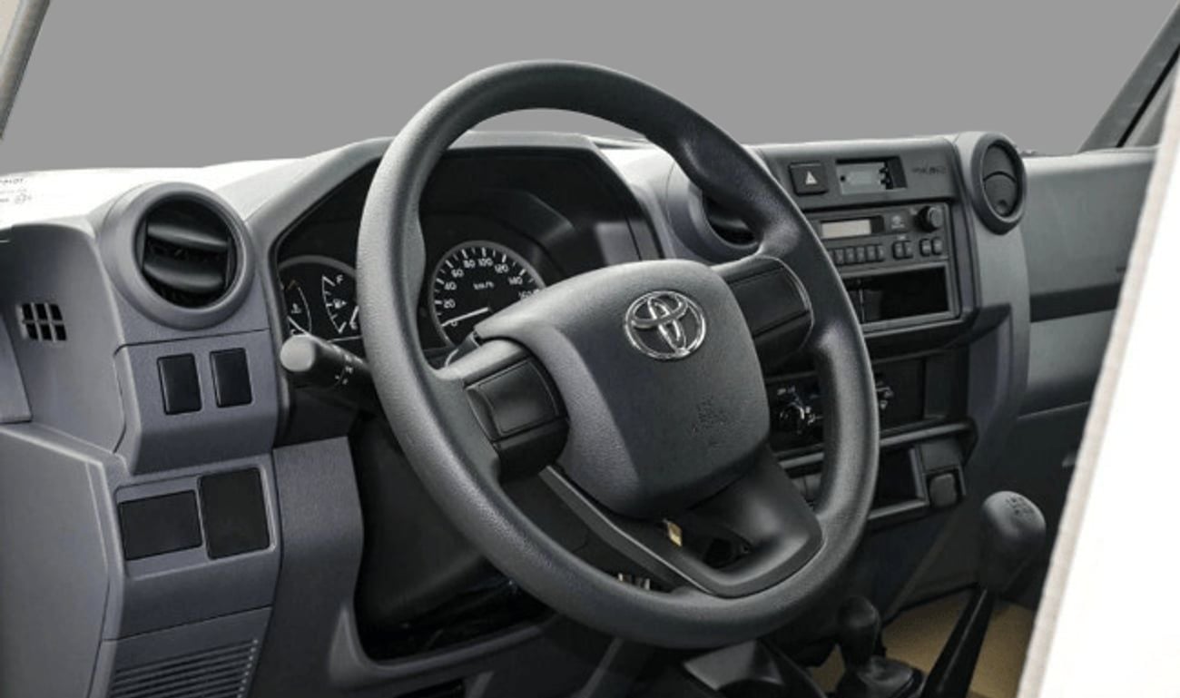 Toyota Land Cruiser Pick Up TLC79 DC ECTGEN007 - 2026 Toyota Double Cab Pick Up - 4.2L Diesel Manual - White