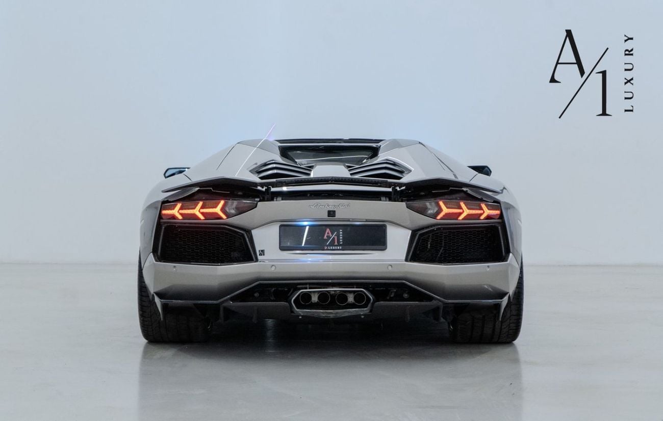 Lamborghini Aventador 2015 Lamborghini Aventador Roadster, Excellent Condition, Fully Loaded, GCC Spec