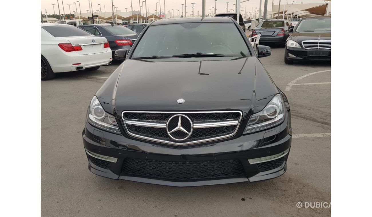 مرسيدس بنز C 250 مرسيدس C250 كت 63موديل 2013 سياره حاله الوكاله من الداخل والخارج فل اوبشن فتحه وجلد نفيجشن مثبت س