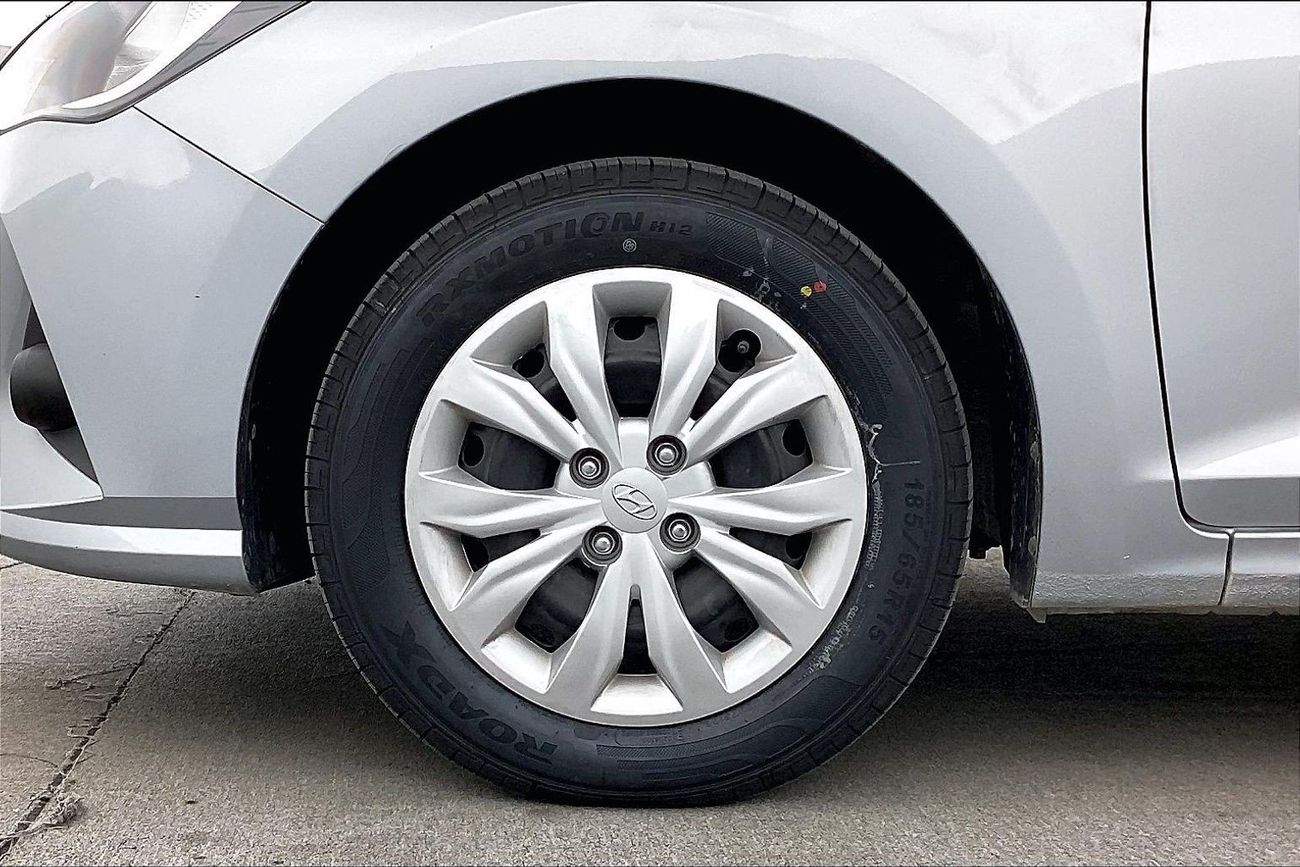 هيونداي أكسنت Smart / GL | National Day Celebration | شامل الضمان | 0 ﺪﻔﻋﺓ ﺃﻮﻟﻯ