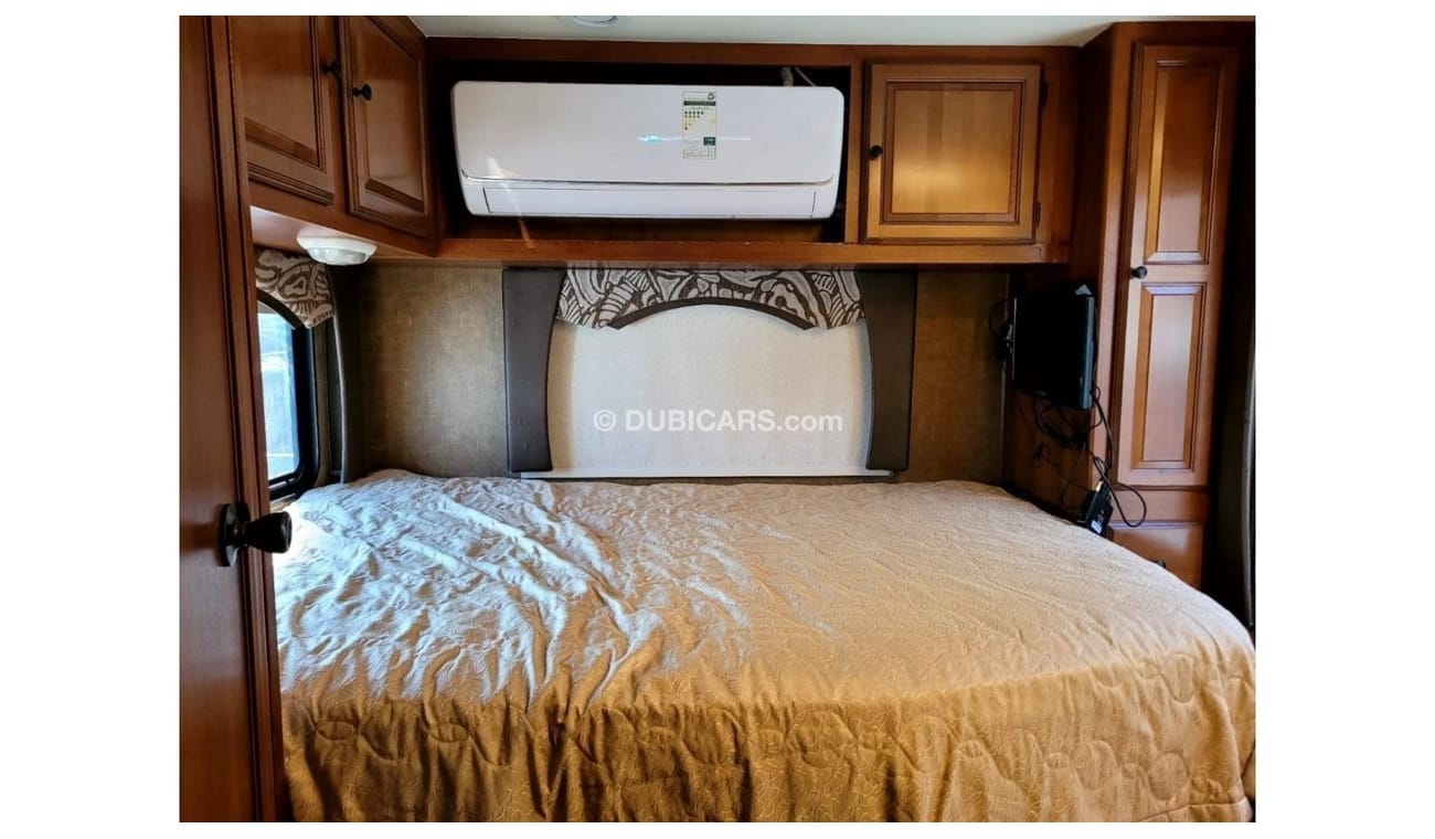 Ford E 450 And Leprechaun By Coachmen Motorhome