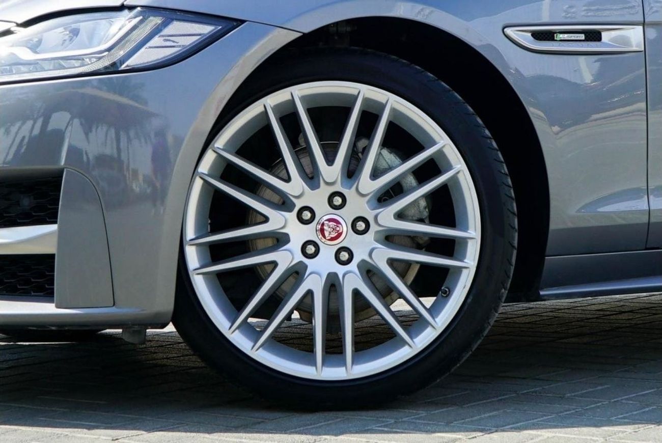 جاكوار XF R-ديناميك SE