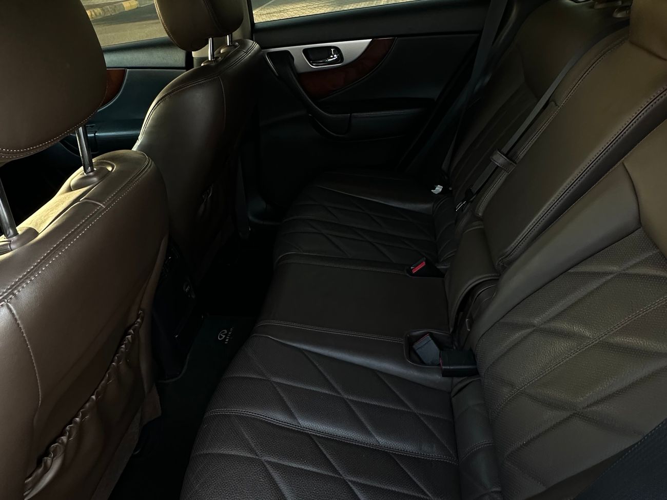 إنفينيتي QX70