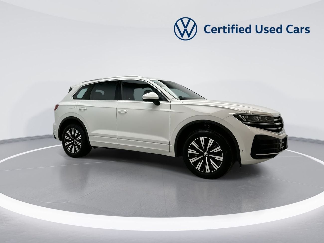 Volkswagen Touareg 3.0T TL (340 HP) Touareg Elegance (Ref#02784) - 51,100 AED SAVINGS from New Car