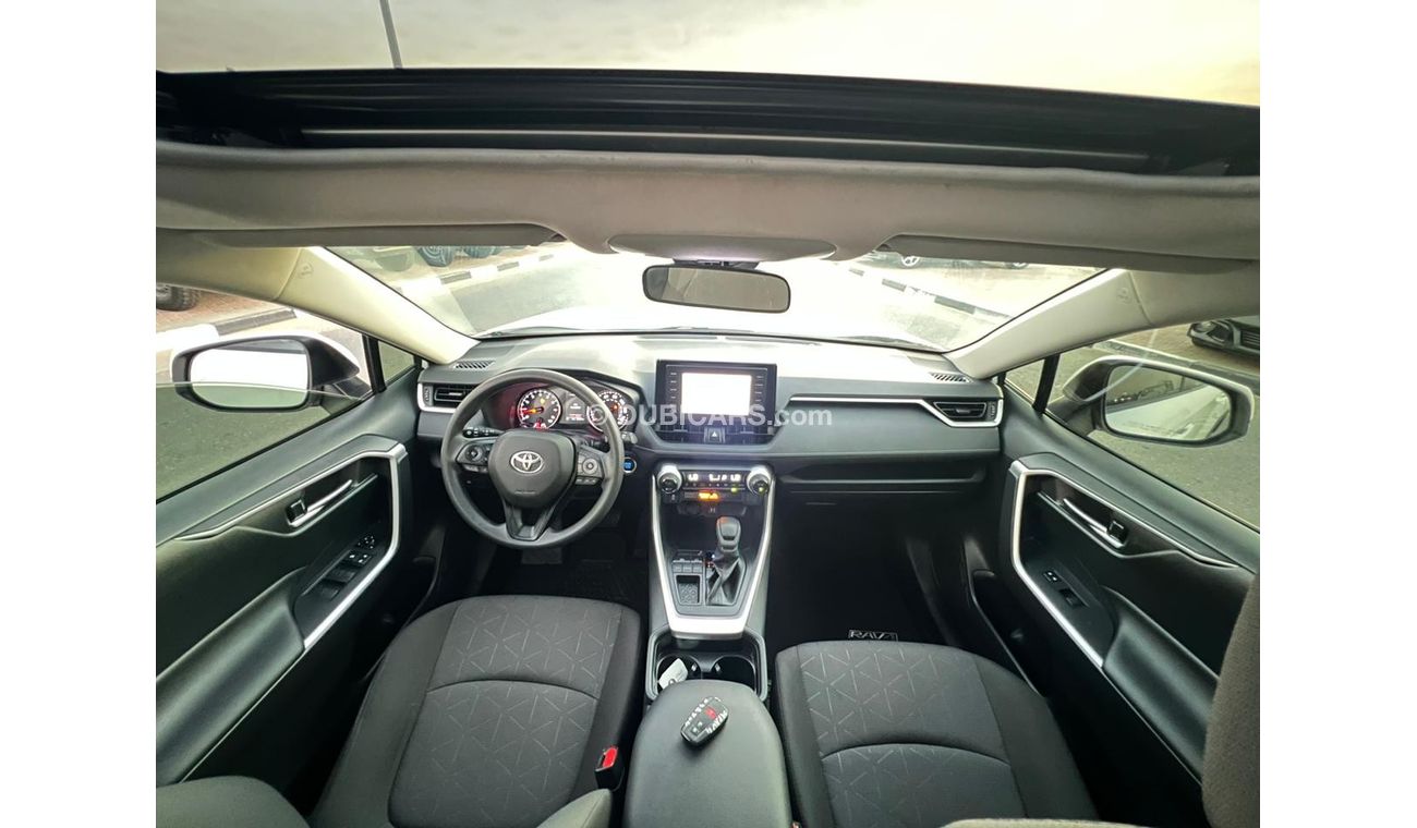 Toyota RAV4 2019 Toyota RAV4 XLE SUV,  4CYL, Automatic, Four Wheel Drive / EXPORT ONLY