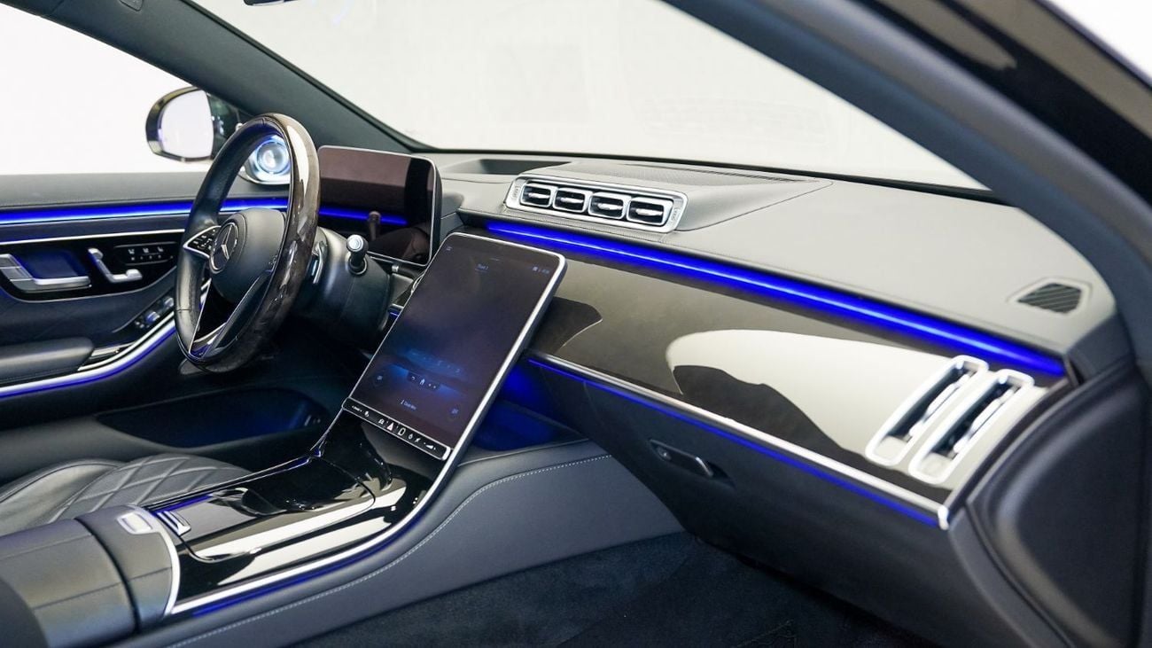 مرسيدس بنز S 500 4MATIC 3.0L UAE's Very Best Example | 2 Years Free Servicing | AED 5,631 Per Month