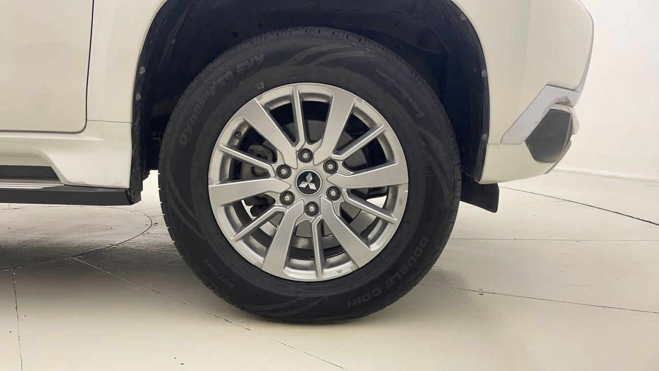 ميتسوبيشي مونتيرو سبورت GLS MID 3 | بدون دفعة مقدمة | اختبار القيادة في المنزل