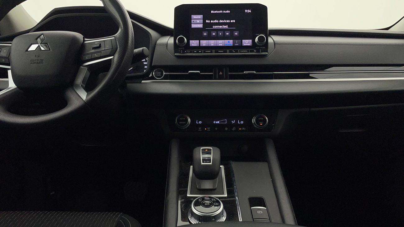 Mitsubishi Outlander GLX MID LINE 2.5 | Zero Down Payment | Home Test Drive