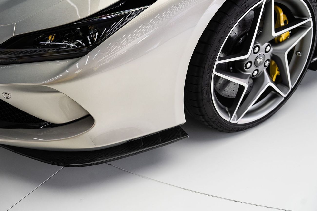 Ferrari F8 Spider 3.9T V8