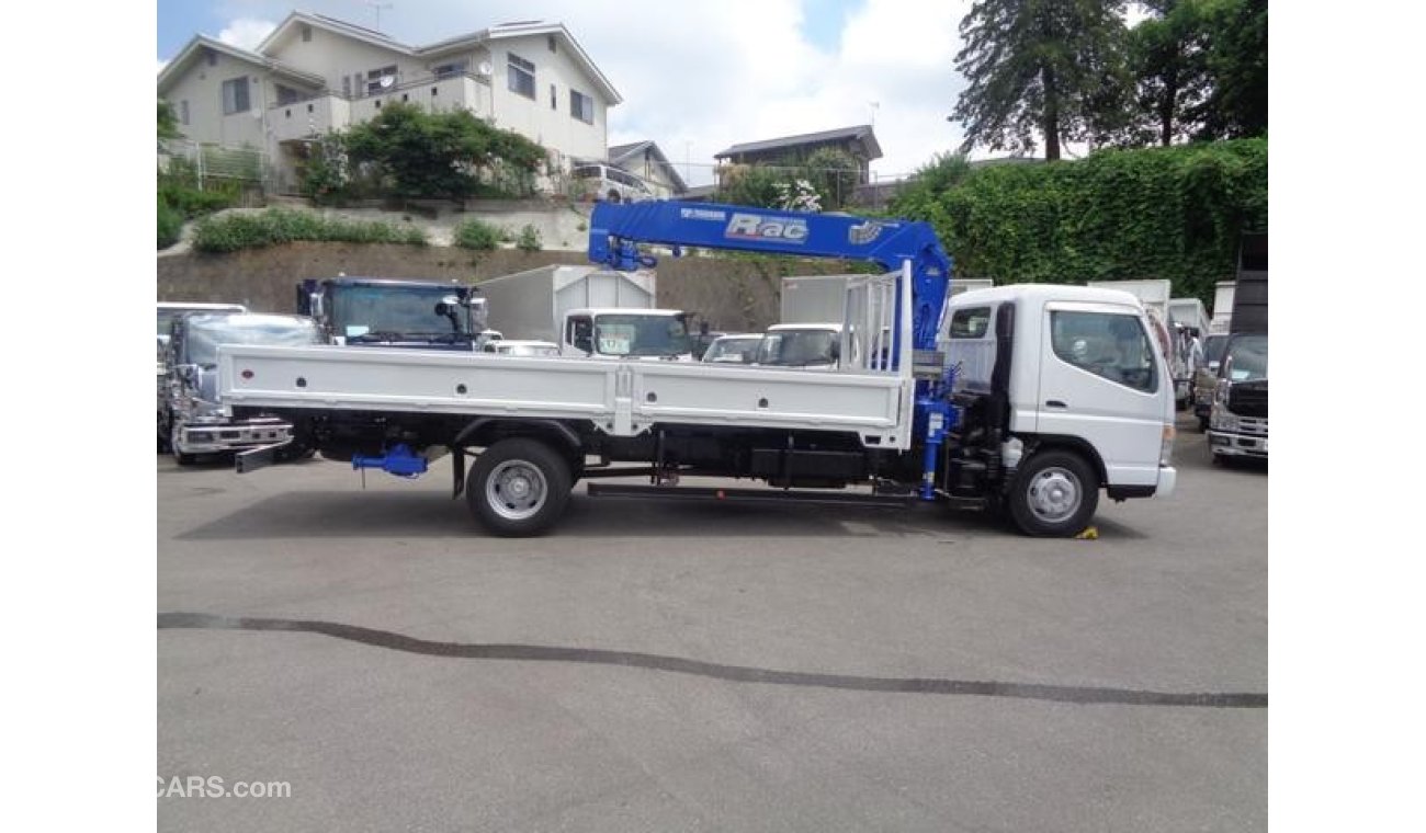 Mitsubishi Canter FE83DJZ