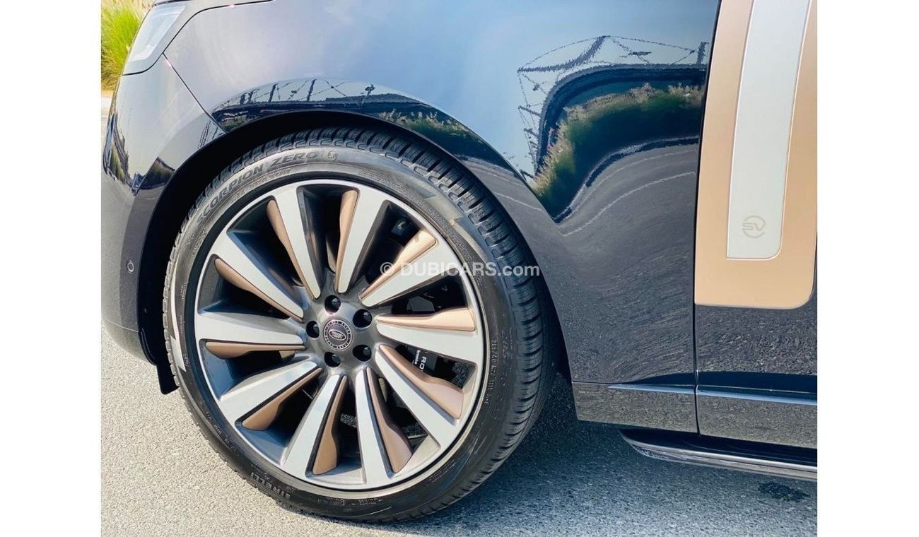 Land Rover Range Rover GCC SPEC UNDER WARRANTY AND SERVICE CONTRACT