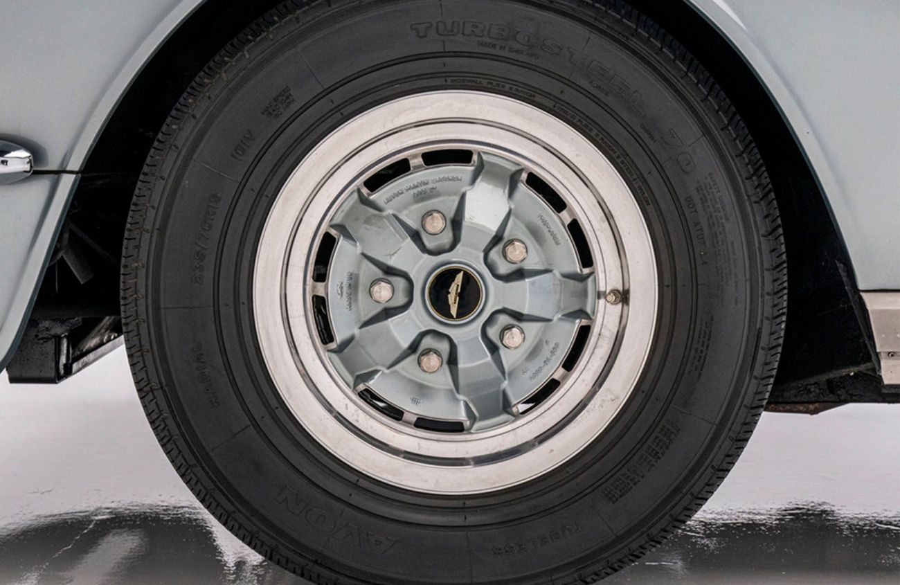 أستون مارتن V8 سيريس 3 5.3L V-8 Naturally Aspirated Engine