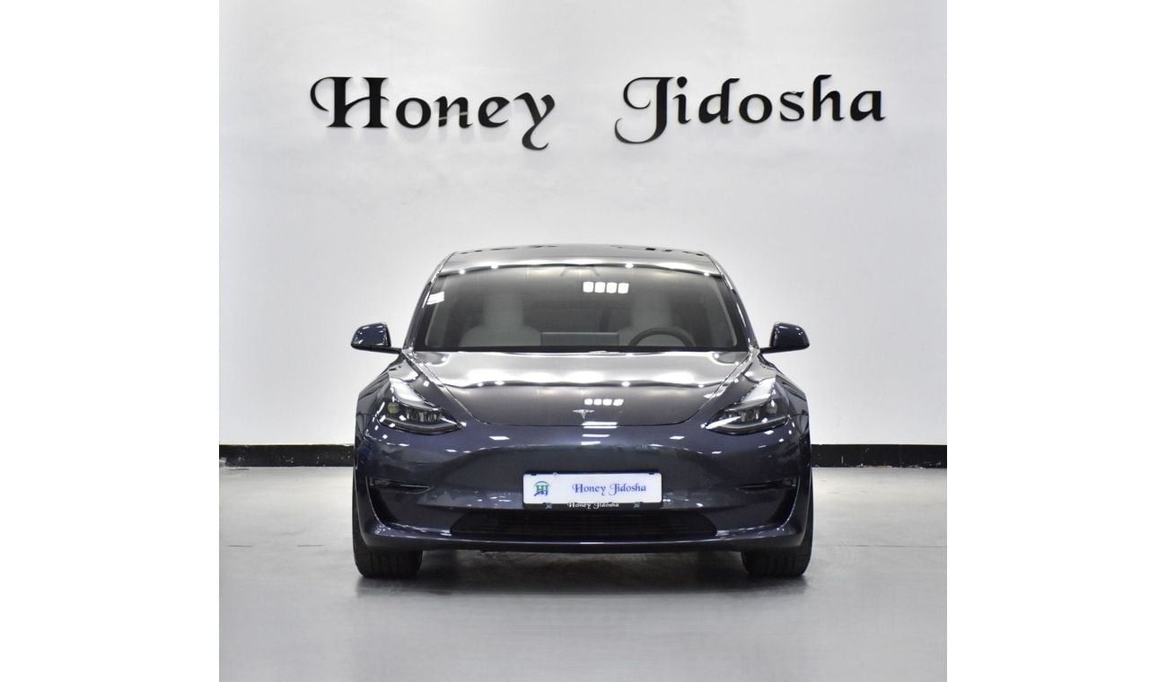 Tesla Model 3 EXCELLENT DEAL for our Tesla Model 3 Performance ( 2021 Model ) in Midnight Silver Color GCC Specs