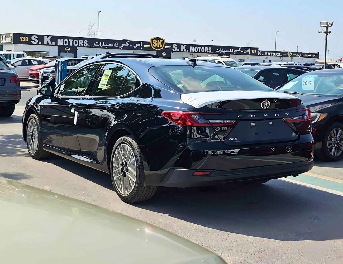 Toyota Camry GLE || 2.5L PETROL / RADAR / PANORAMIC ROOF / LEATHER WITH PWR SEATS (CODE # CGLER)