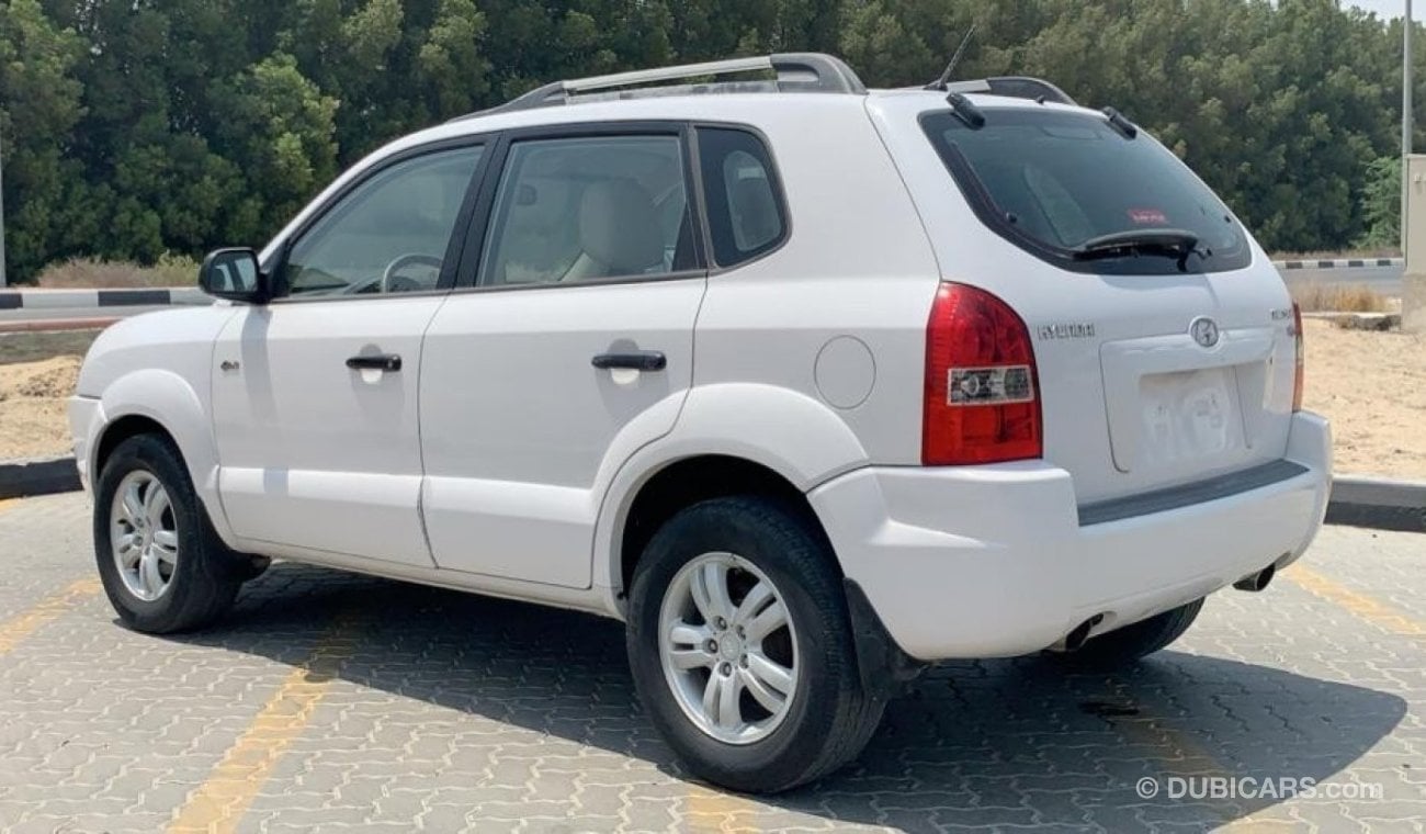 Hyundai Tucson Hyundai Tucson 2009 V6 4x4 Ref# 721