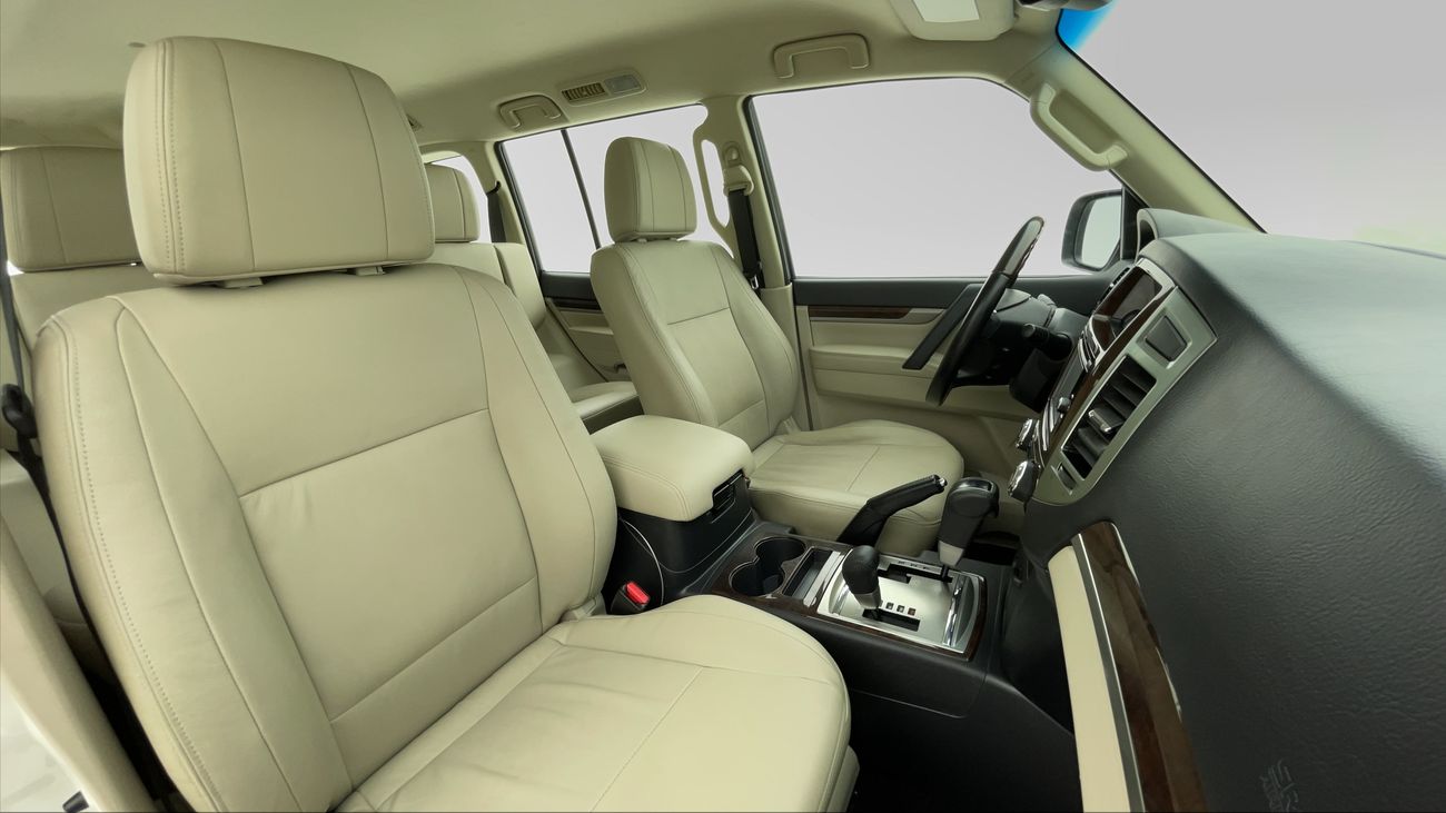 Mitsubishi Pajero GLS HIGHLINE 3.8 | Zero Down Payment | Home Test Drive