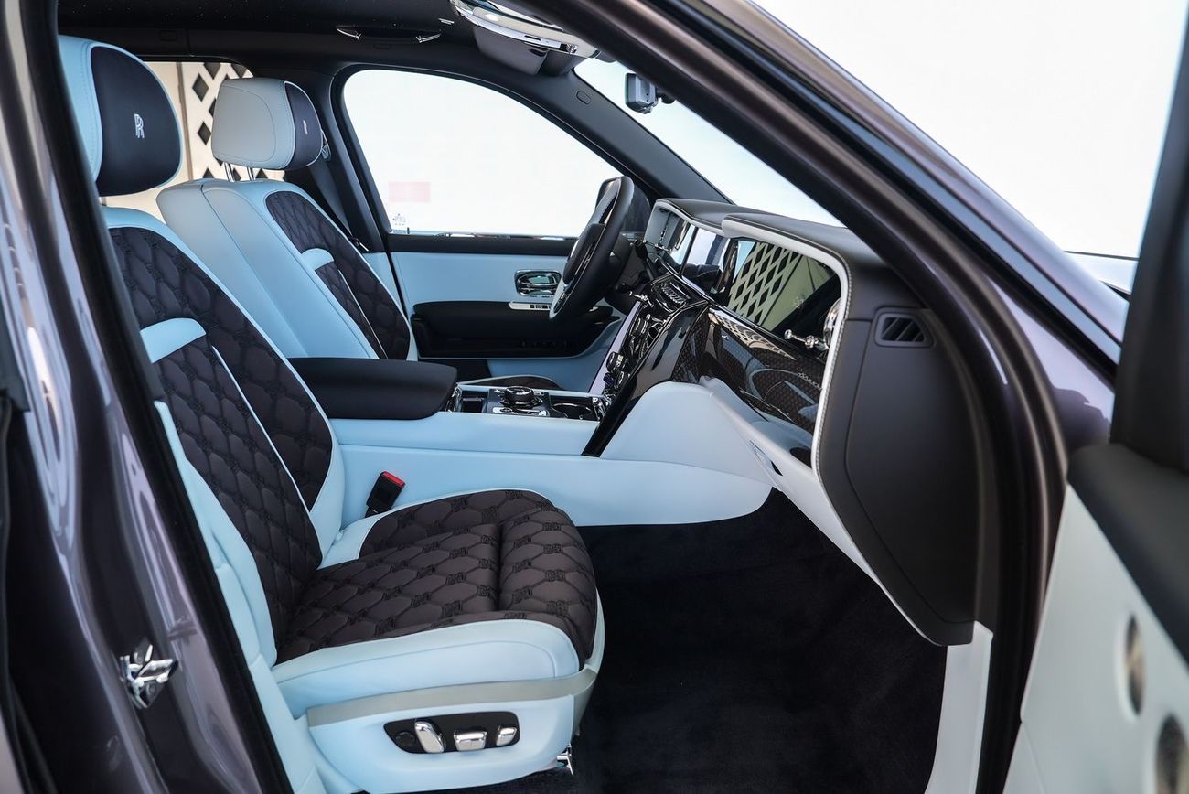 Rolls-Royce Cullinan Rolls Royce Cullinan Black Badge Series 2 Duality Seats