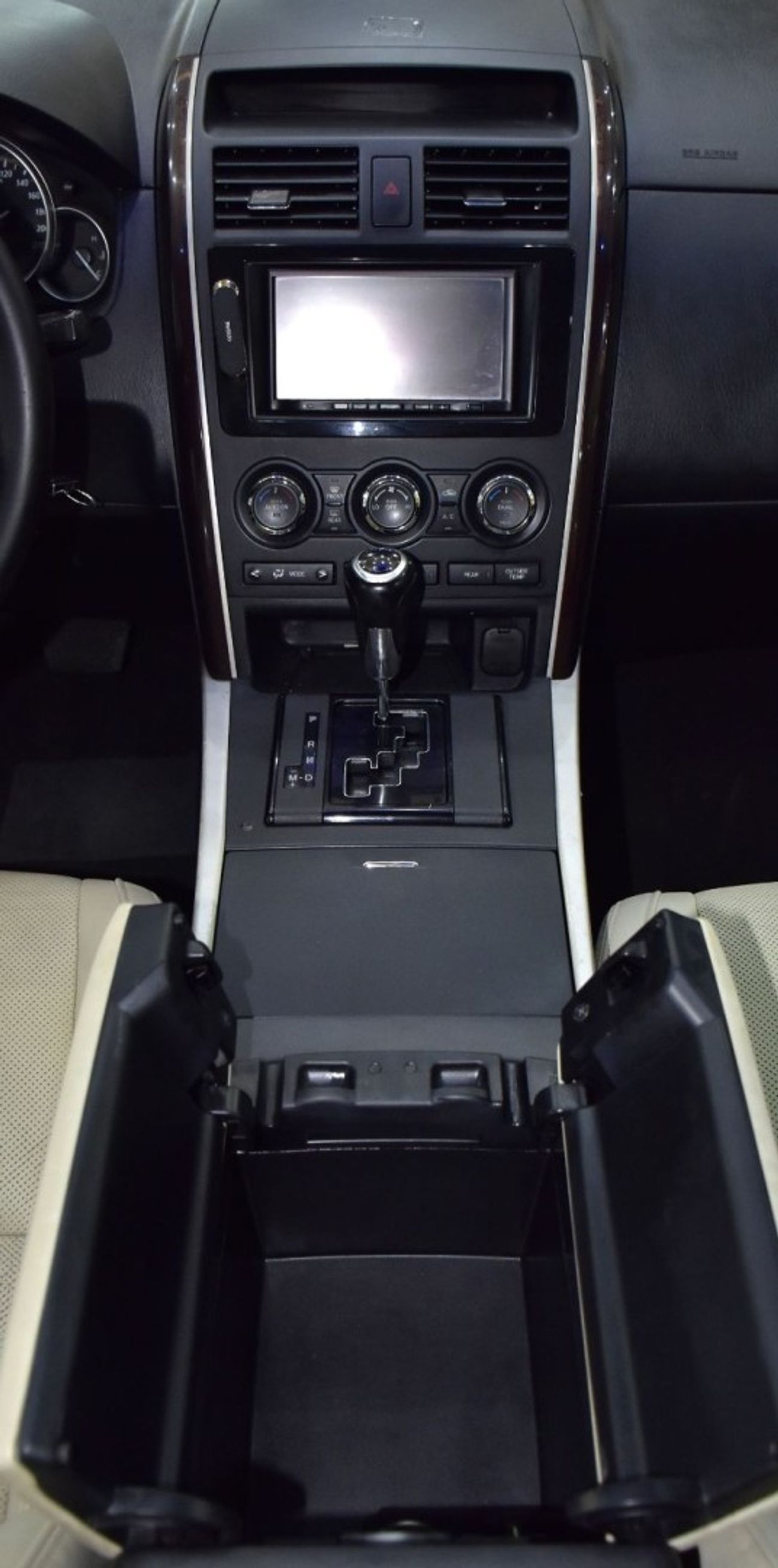 Mazda CX9 EXCELLENT DEAL for our Mazda CX-9 ( 2014 Model ) in Black Color GCC Specs