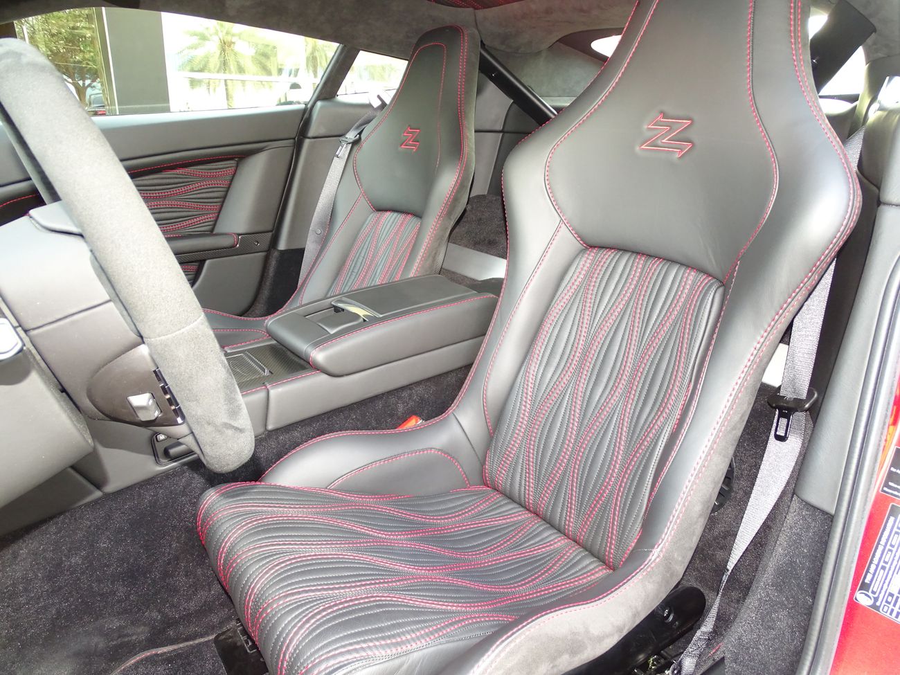 Aston Martin Vantage Zagato 1-150 cars