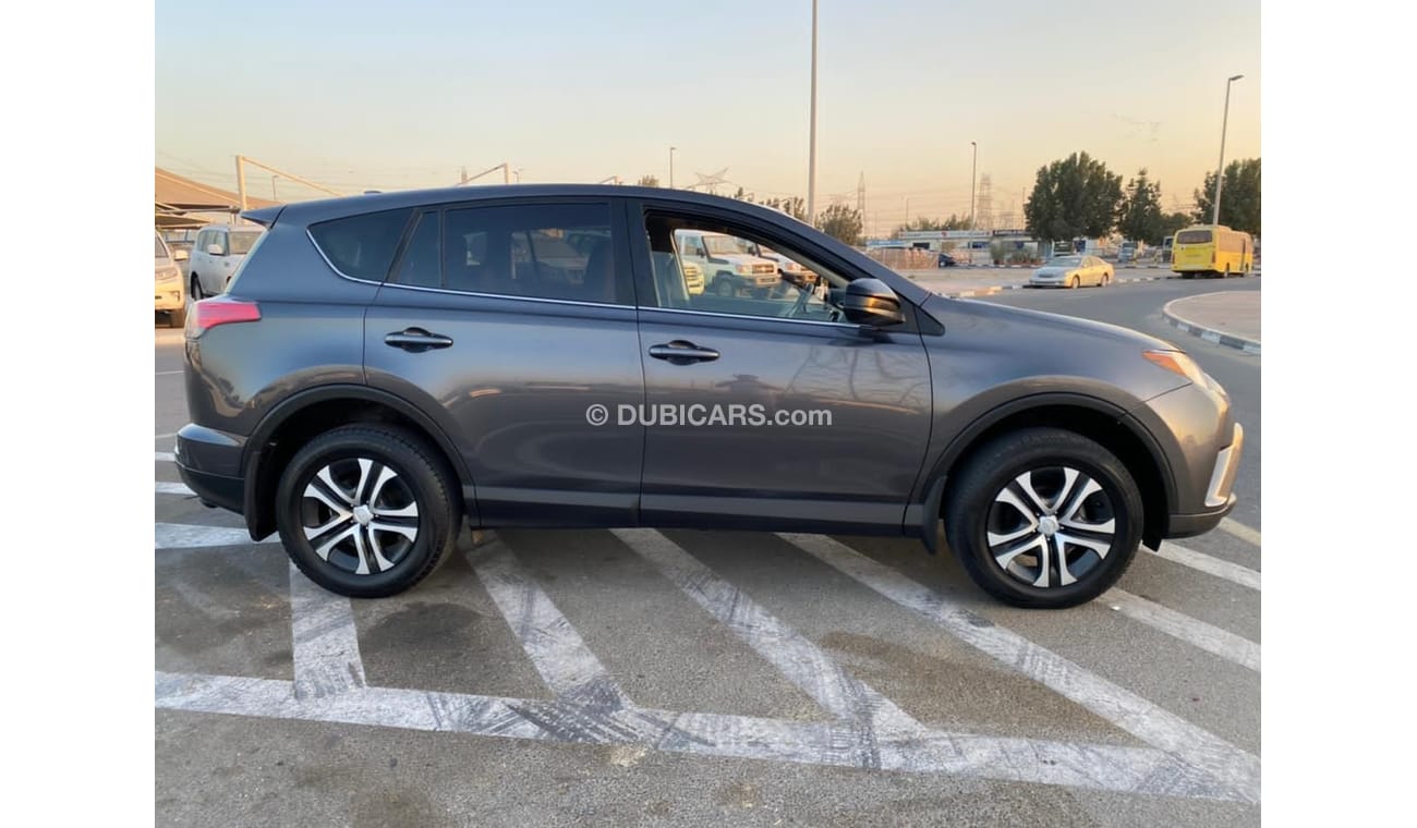 Toyota RAV4 2018 TOYOTA RAV 4 AWD LE MID OPTION