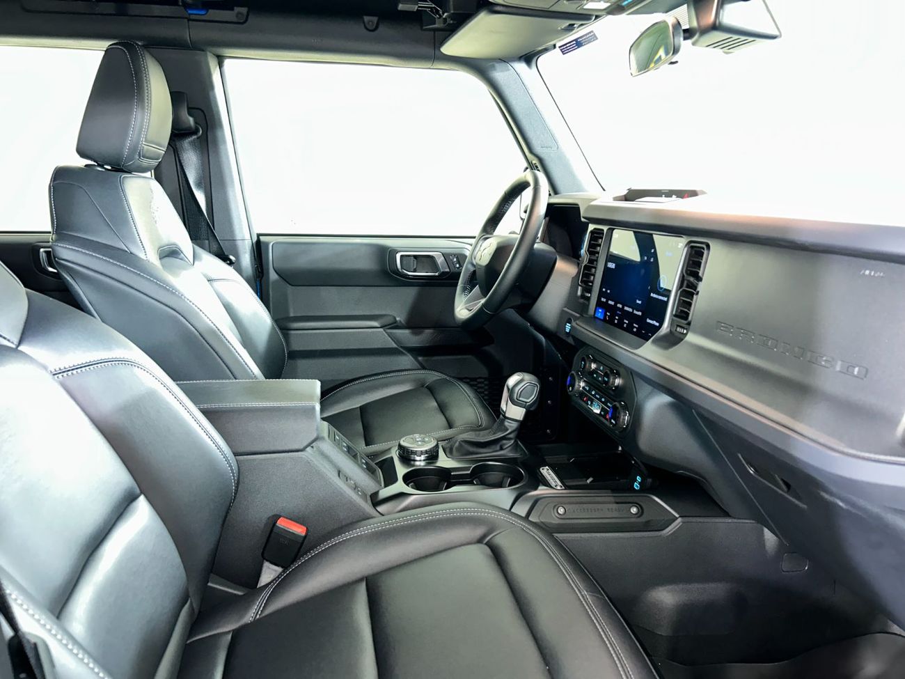 Ford Bronco Big Band 2.3L (5 Seater) B4D2225 BRONCO 4 DOORS BIG BEND 222A 2.3L I4 ECOBOOST VINYL + TOW BAR