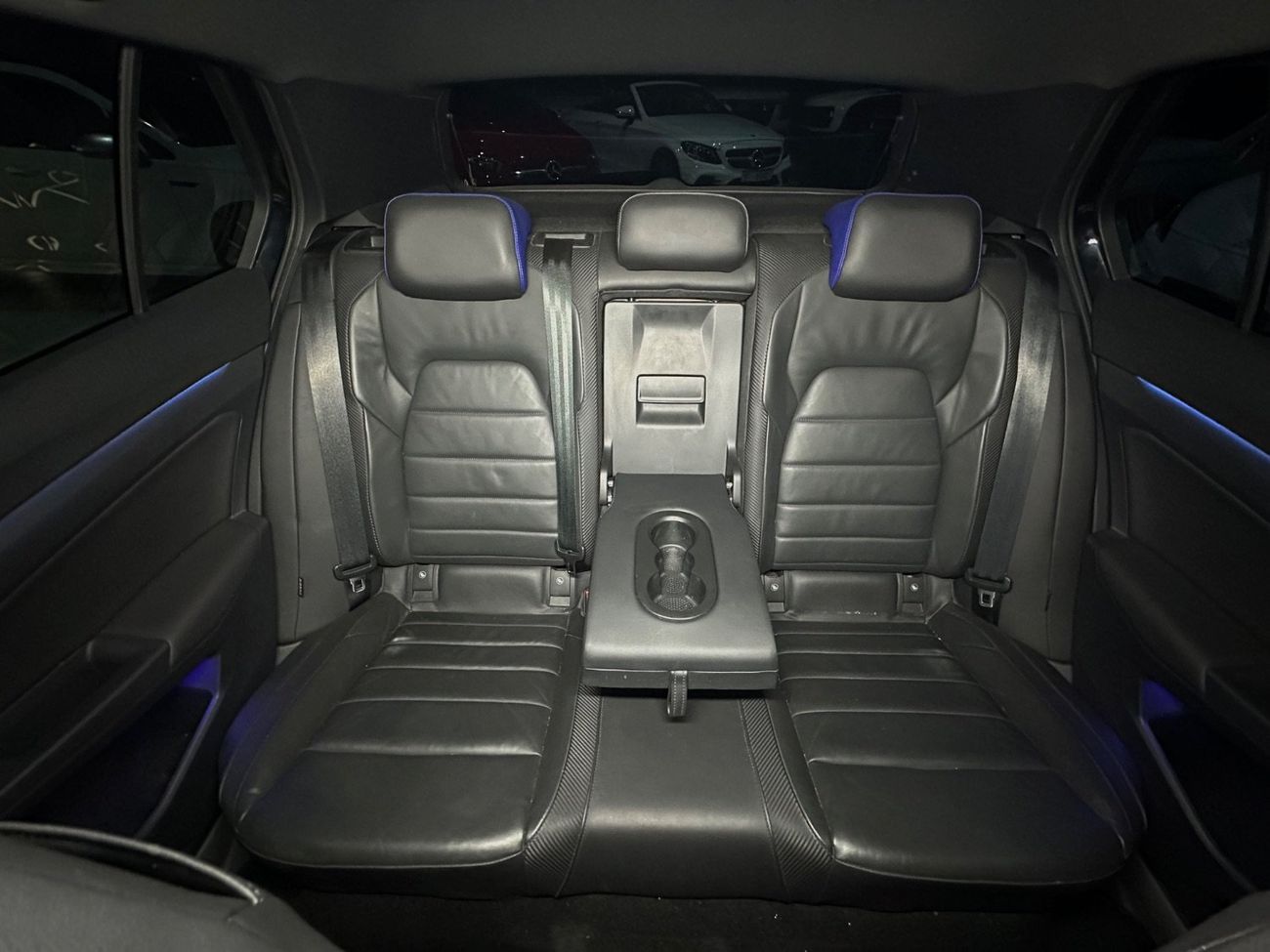 Volkswagen Golf R Base 2.0T VOLKSWAGEN GOLF R | 2023 | UNDER WARRANTY  CONTRACT SERVICE