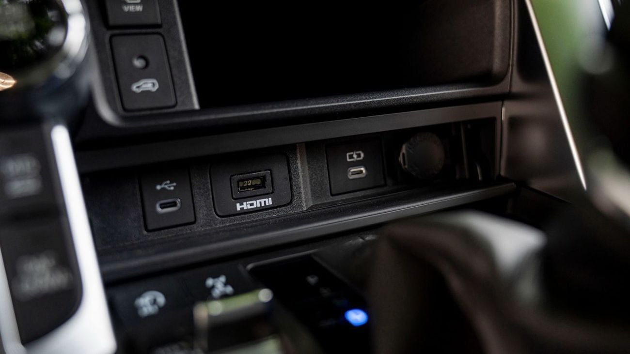 تويوتا لاند كروزر LAND CRUISER VXR 3.3L DIESEL FULL OPTION 2025