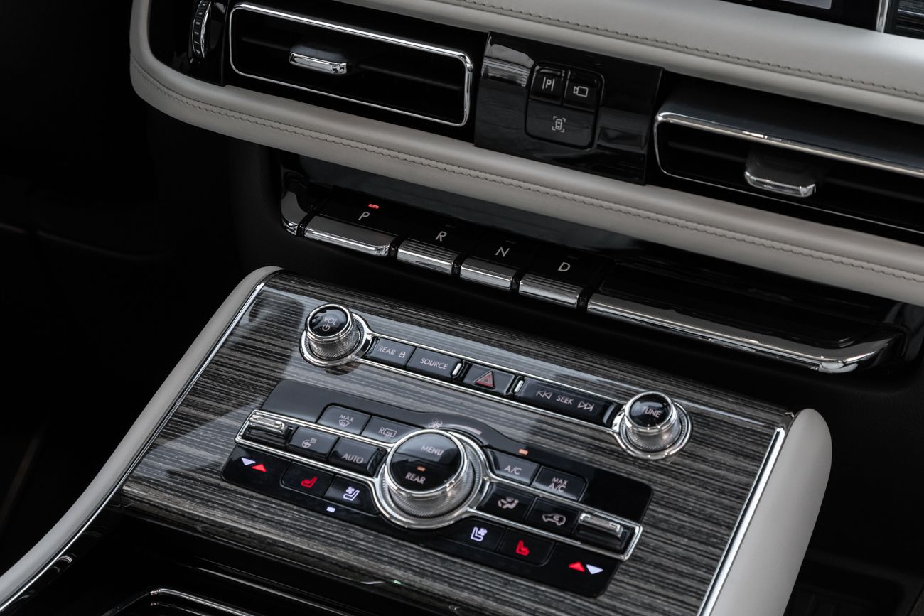 Lincoln Aviator Aviator Presidential | 2,840 P.M | 0% Downpayment | Immaculate Condition!