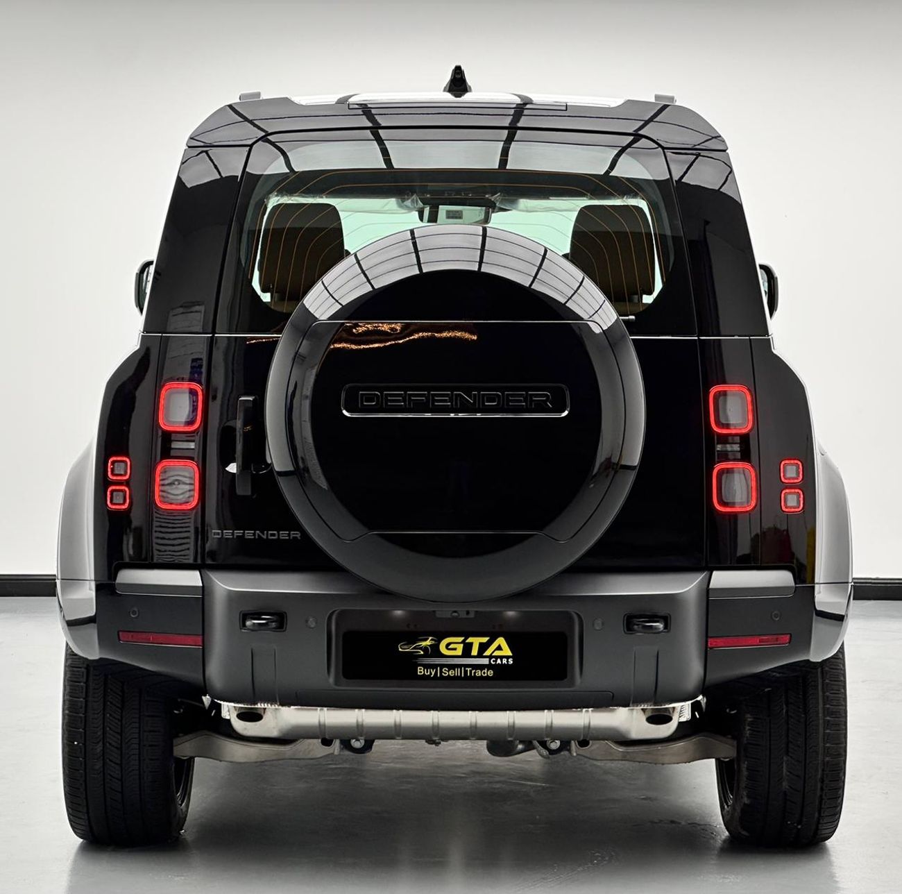 Land Rover Defender 2026 Land Rover Defender 110 HSE X-Dynamic P400, 5 Years Land Rover Warranty, Excellent Condition, G