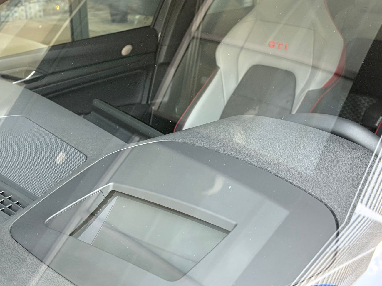 فولكس واجن جولف GTI