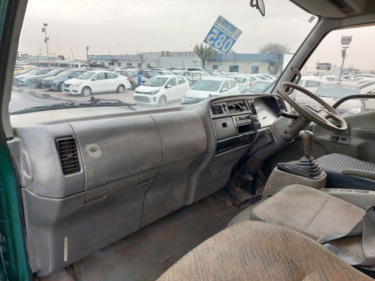 Mitsubishi Fighter (RAMADAN OFFER) MITSIBISHI FIGHTER MIGNON TRUCK RHD 1995 MODEL 8.2 L DIESEL MANUAL(PM01085)