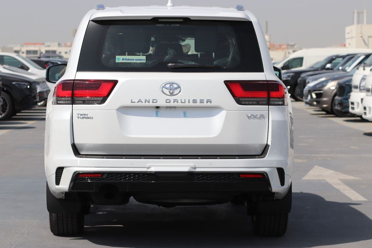 تويوتا لاند كروزر VXR 3.5L TWIN TURBO, ALLOY WHEELS, LEATHER SEAT, JBL SOUND SYSTEM, DIGITAL ODO METER,MODEL 2025