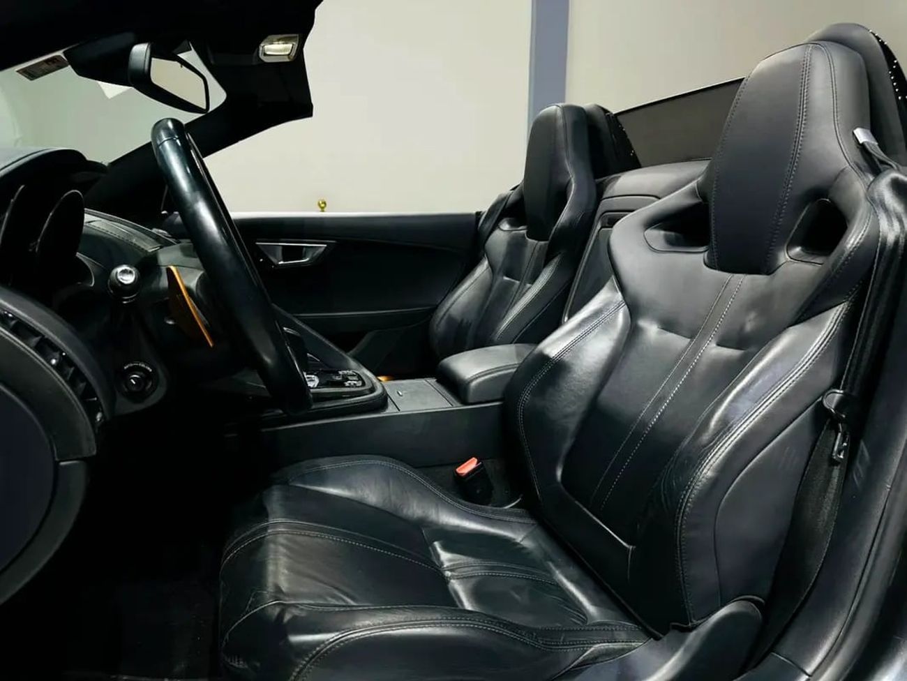 Jaguar F Type S V8 SUPERCHARGED 575HP ORIGINAL PAINT FULL SERVICE HISTORY AGENCY