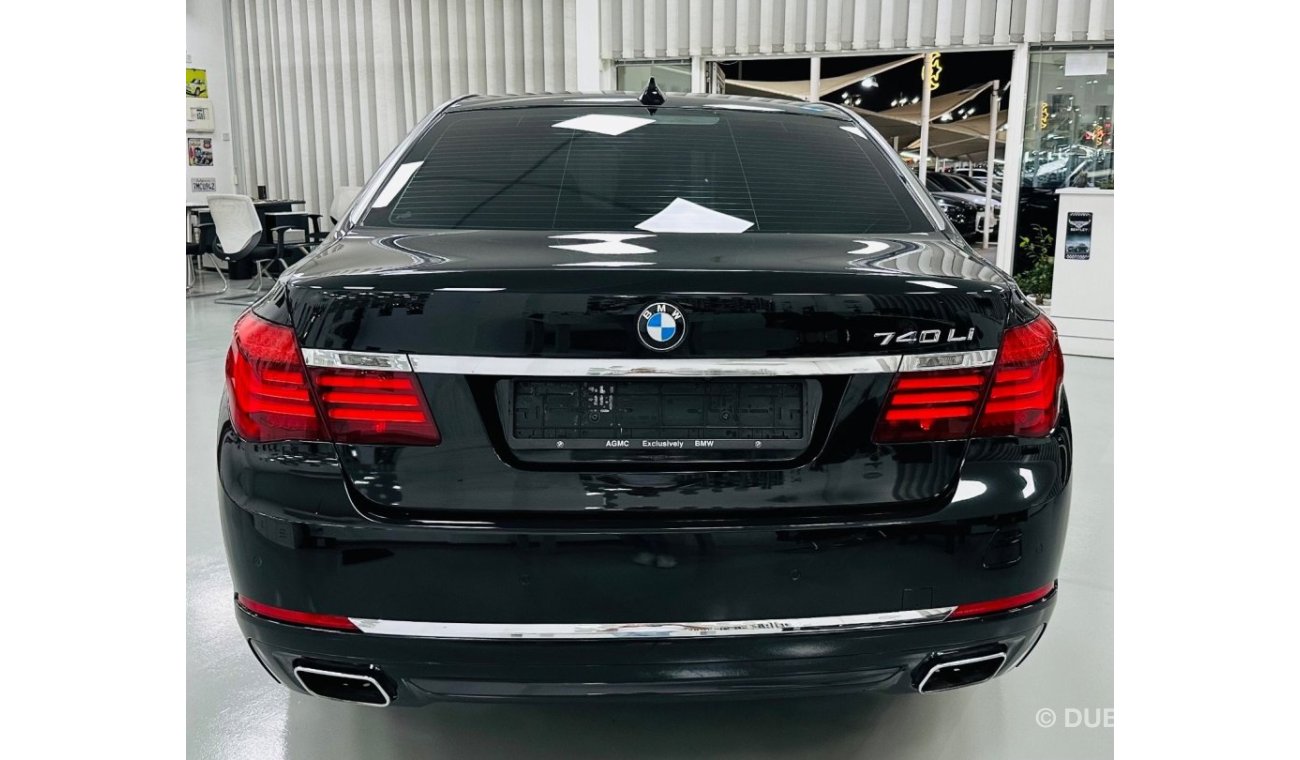 BMW 740Li Exclusive GCC .. FSH .. Original Paint .. Top Range .. V6